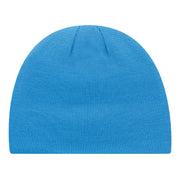Light blue tuque on a white background